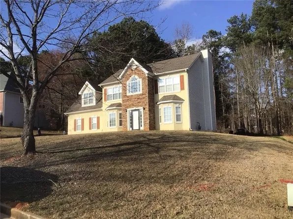 5679 Jubilant Dr, Rex, GA 30273