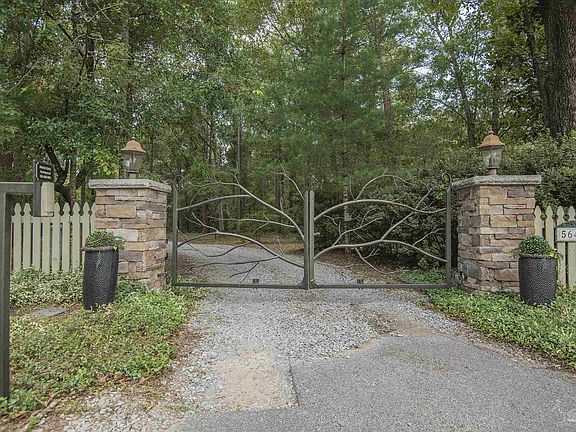 2nd image of 5640 Twin Creek Cir