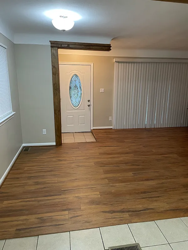 3 Bed 2 Bath Brick Ranch - Nice Neighborhood — Photo 3