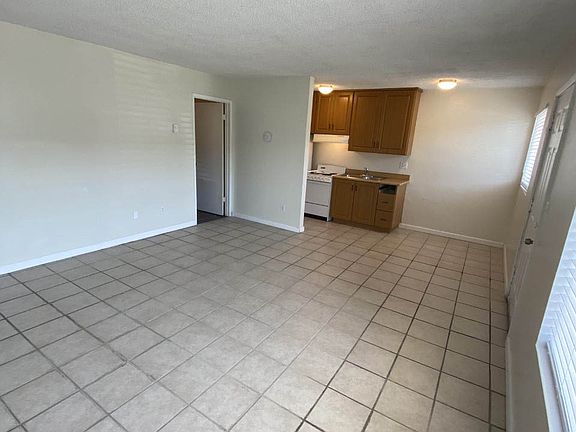 3rd image of 640 E 16th St #7