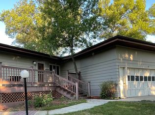 1201 6th Ave NW, Jamestown, ND 58401