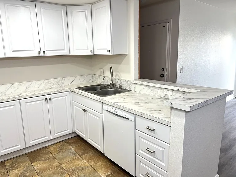5938 Rancho Mission Rd #131 — Photo 7