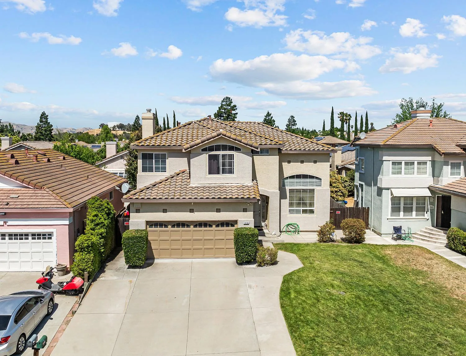 5000 Bridle Way photo 1
