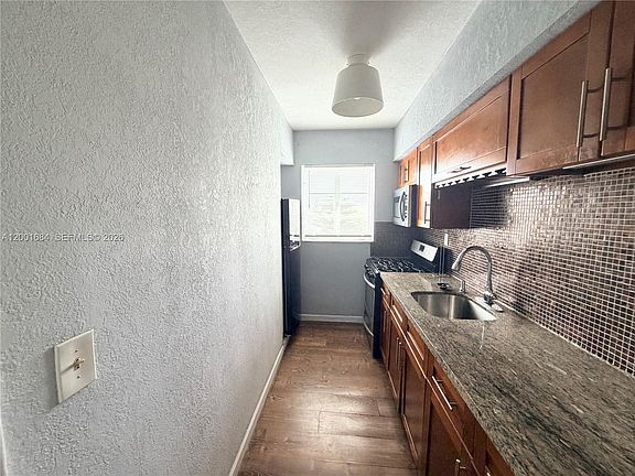 4th image of 620 84th St APT 25