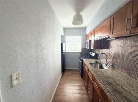 620 84th St, Miami Beach, FL