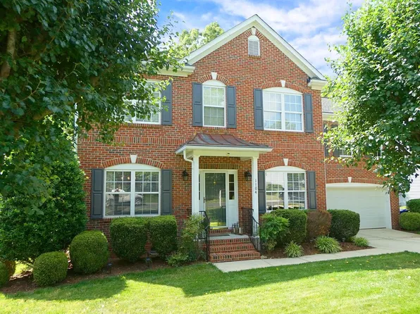 1104 Country Club Dr, Durham, NC 27712