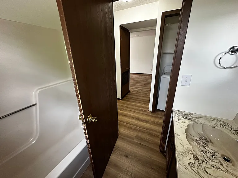 1058 Morningside Dr — Photo 27