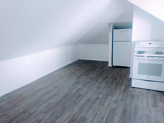 3rd image of 41 W Byers Pl #3