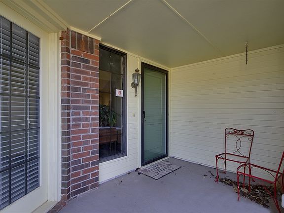 3rd image of 4345 Dahoon Dr