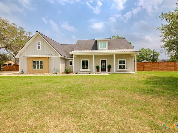294 Oak View Dr, Inez, TX 77968
