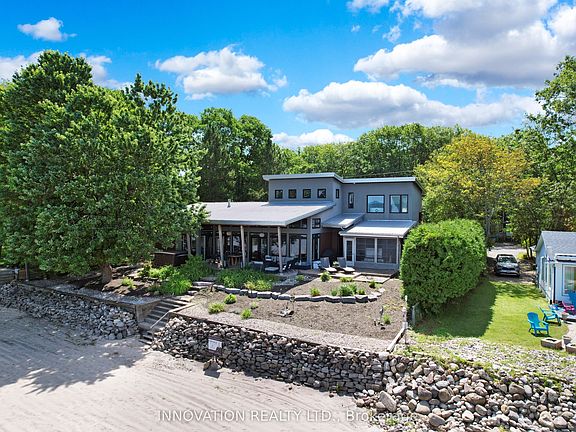 2nd image of 684 Bayview Dr