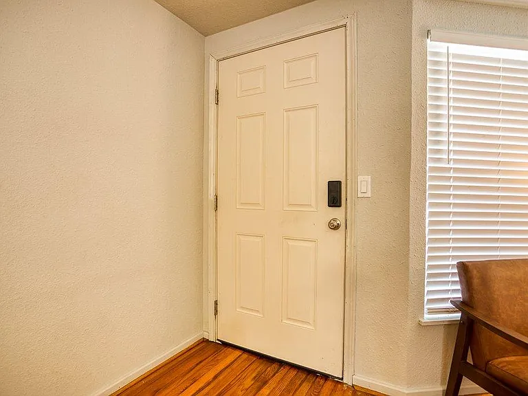 805 Ester Dr — Photo 29