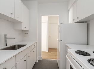 111 Lawton Boulevard, Toronto, ON M4V 1Z9