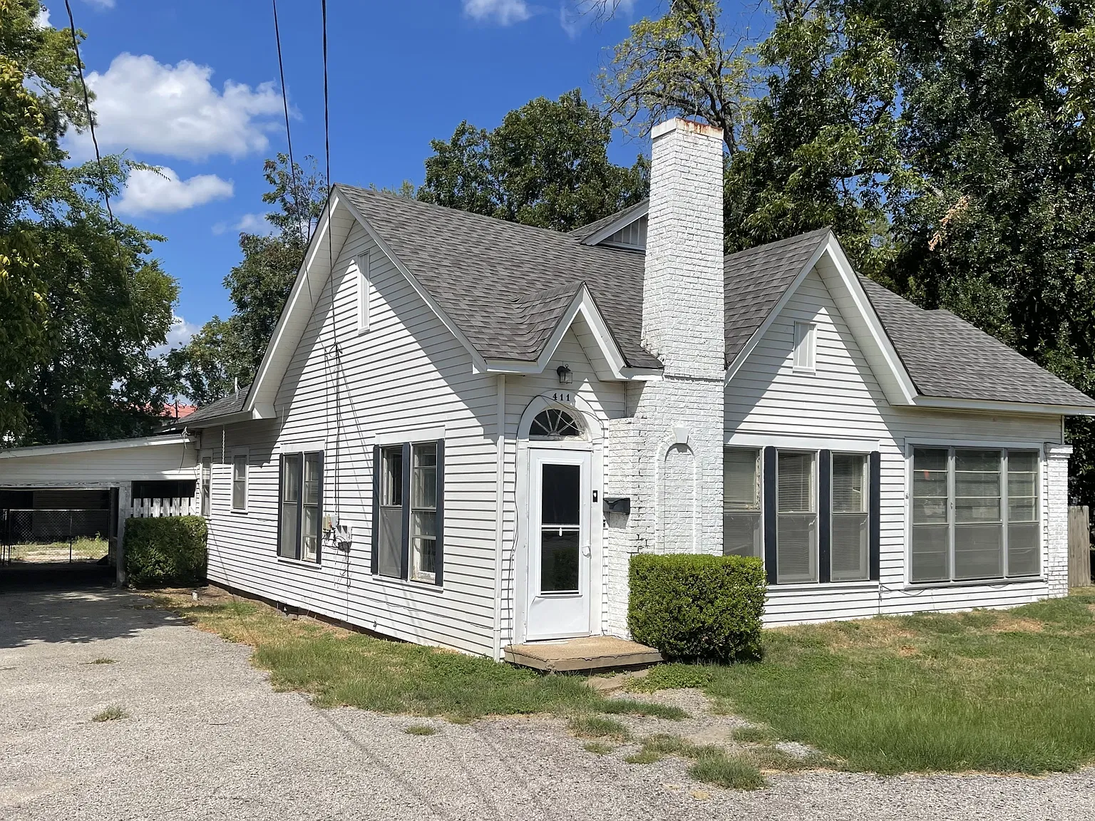 411 East Corsicana Street - 1 — Photo 2