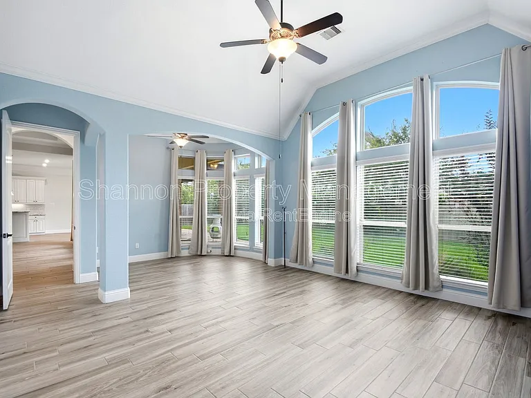 5818 Fairway Shores Ln — Photo 13