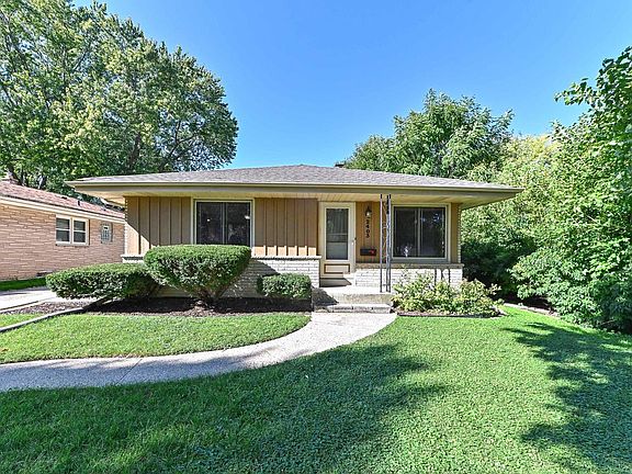 3rd image of 2403 S 94th STREET