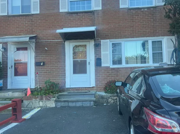 7 Barnstable Lane, Stamford, CT 06907