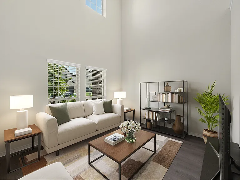 1117 Goldfinch Dr — Photo 3