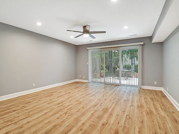 4th image of 48 Wilshire Heights Dr