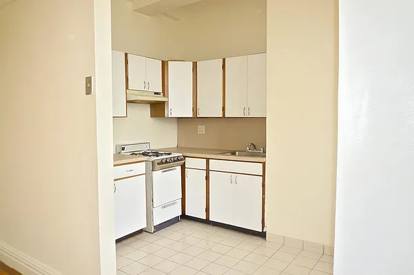 Sold by Citi Habitats | media 2