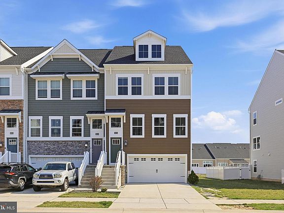 2nd image of 36054 Auburn Way