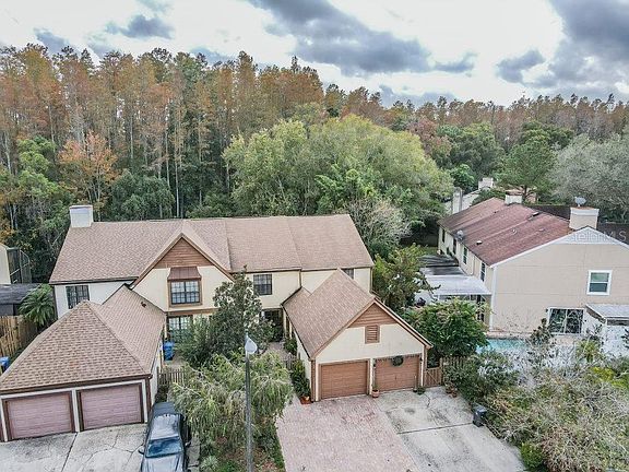 4th image of 4014 Huxford Ct