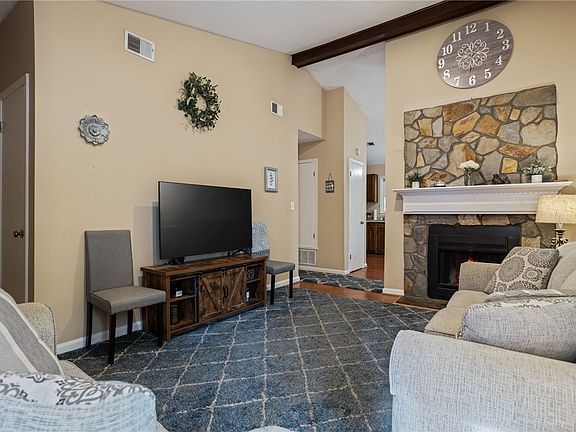 4th image of 6 Charterhouse Ct #8