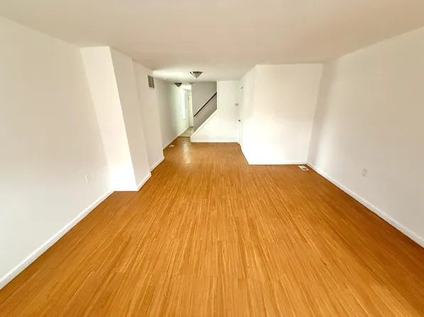 701 Cumberland St, Baltimore, MD 21217