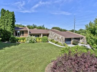 812 W Woodchase Rd, Knoxville, TN 37934