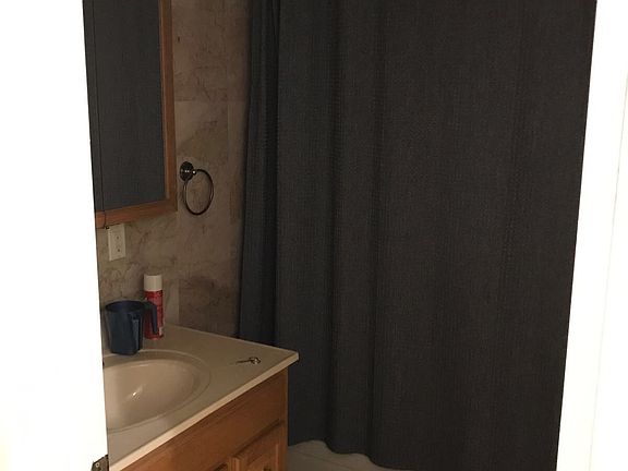 3rd image of 198 Hadassah Ln