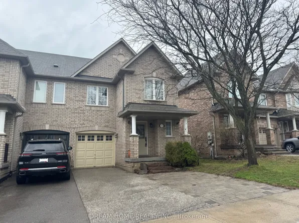 222 Coleridge Dr, Newmarket, ON L3X 2T4
