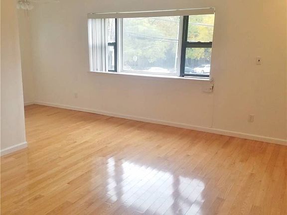 2nd image of 11014 62nd Dr Floor 2
