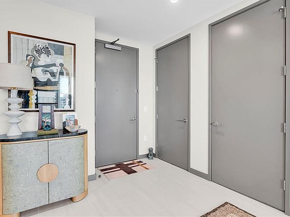 4th image of 400 CENTRAL AVENUE #2005