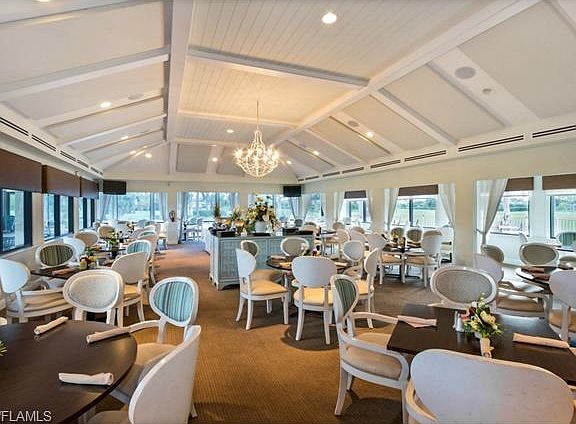 Glades Country Club Dining