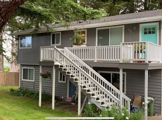 477 Delaware Ave, Bandon, OR 97411