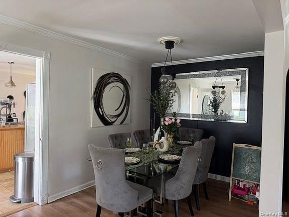 5th image of 231 Dorchester Road