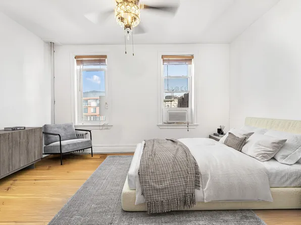 811 Walton Avenue image 11 of 17