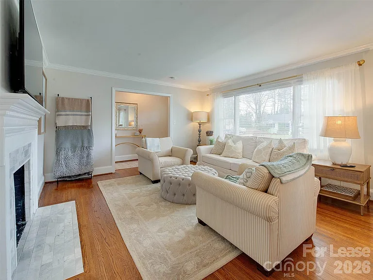 3221 Sunset Dr — Photo 9