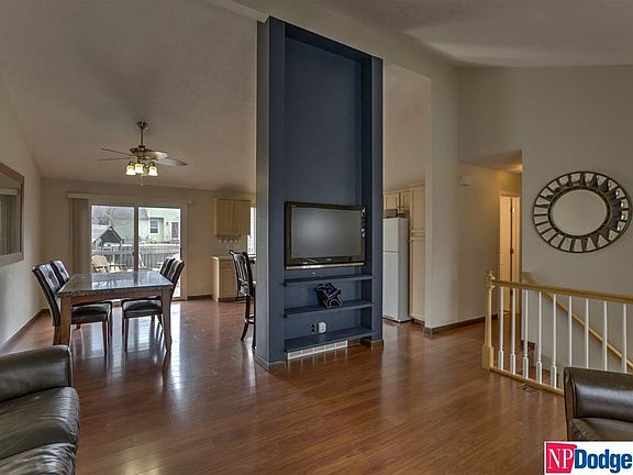 4th image of 14613 Grand Ave