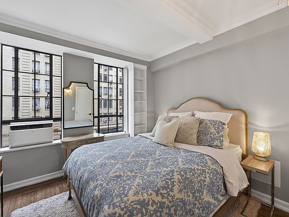 5th image of 353 W 56th St APT 4M