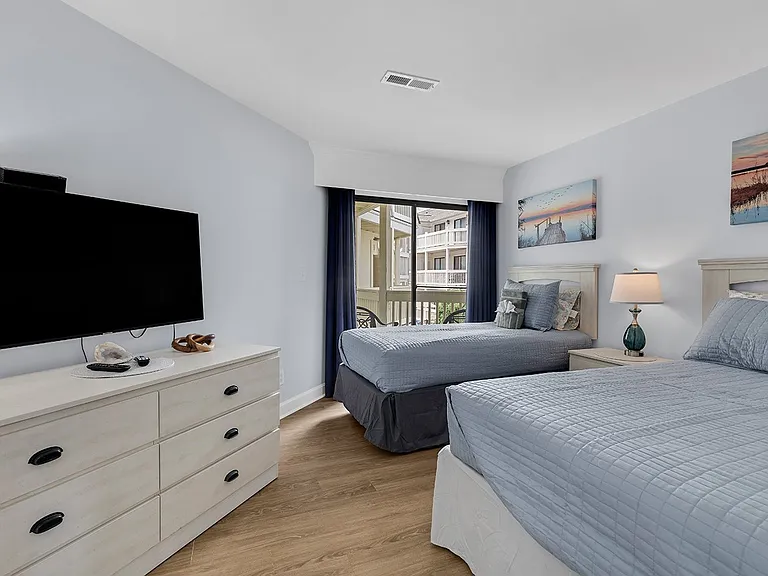 2805B N Ocean Blvd — Photo 13