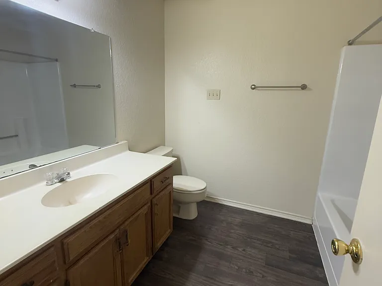 721 Avenue A #7 — Photo 14