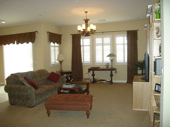 Spacious Family Room