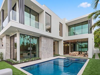 305 Grove Place, Delray Beach, FL, 33444