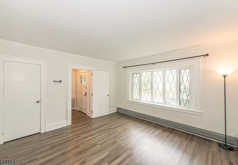 10 Walnut Pkwy — Photo 5