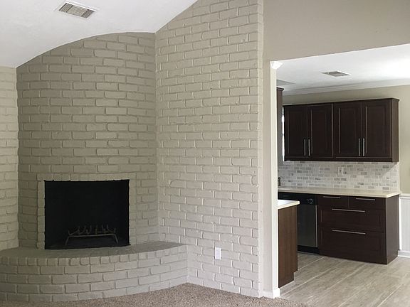 3rd image of 216 Brandywyne Dr
