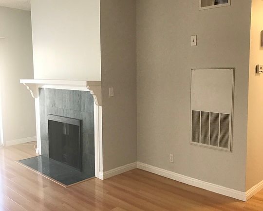 4th image of 2905 Montrose Ave APT 413
