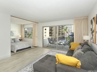 411 Kaiolu St APT 703, Honolulu, HI 96815