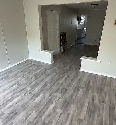 3rd image of 1410 Market St