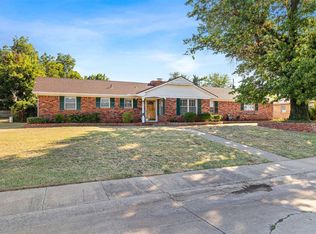 613 W Matthews St, El Reno, OK 73036